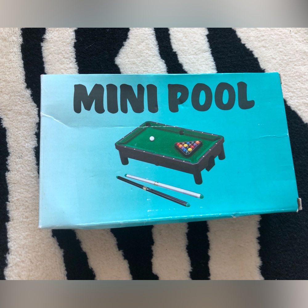 Mini Pool table tabletop billard - Picture 3 of 4